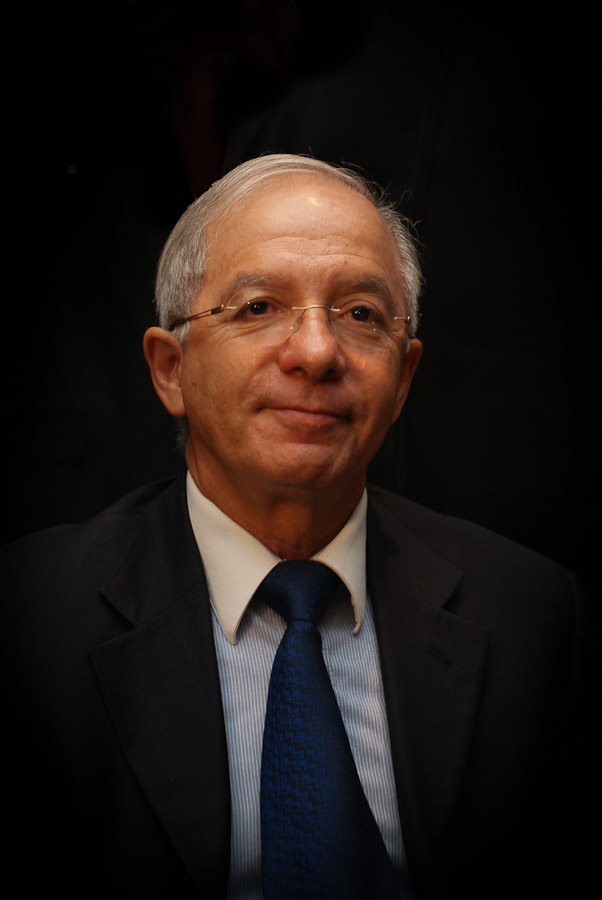 Luis Pazos
